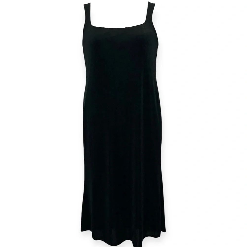 N/A chic black